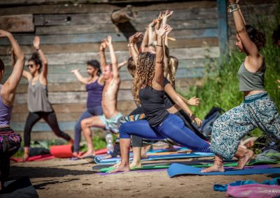 Yoga auf der Wald-healing