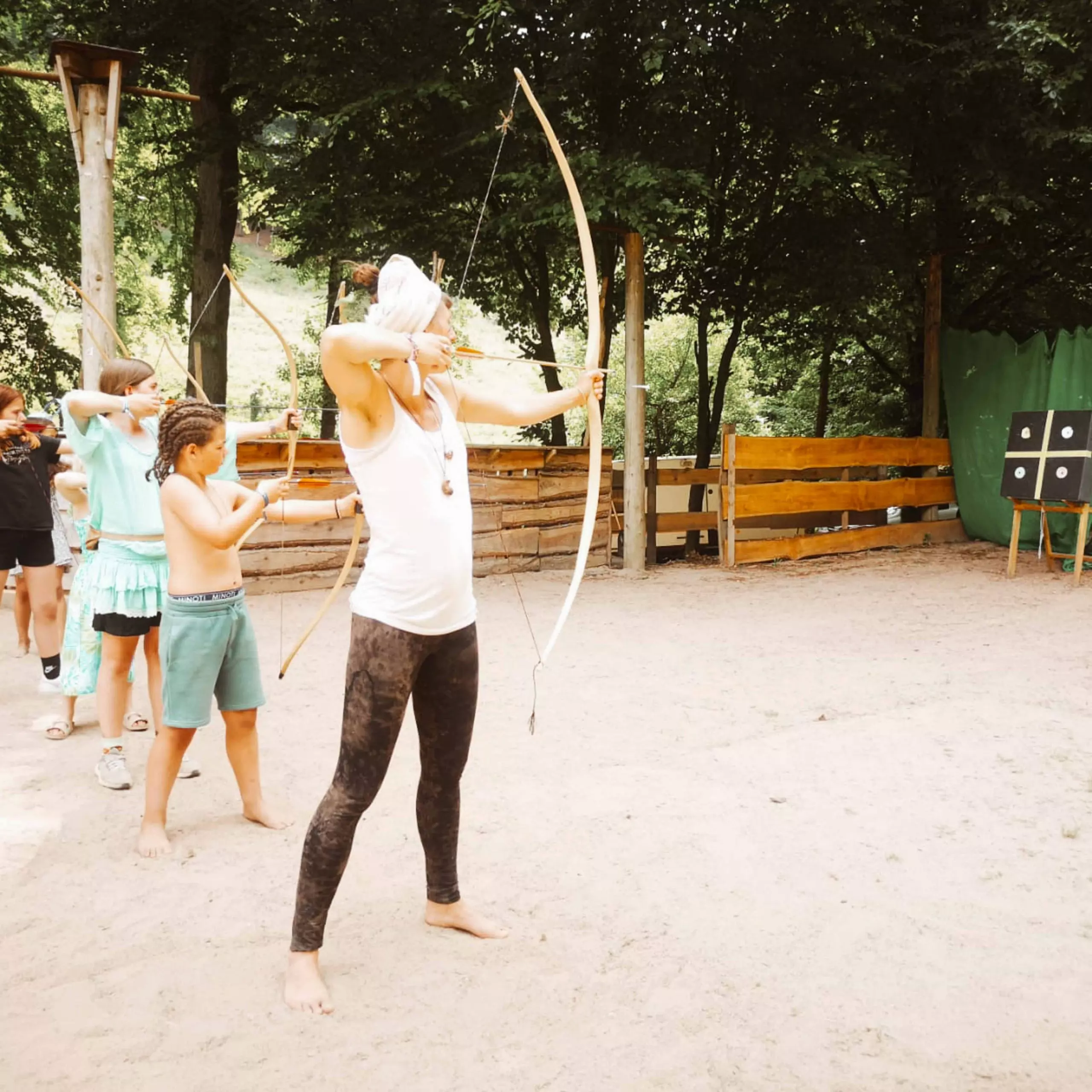 Kinder-Mitmach-Zirkus mit Lana Ebel von Artistikka